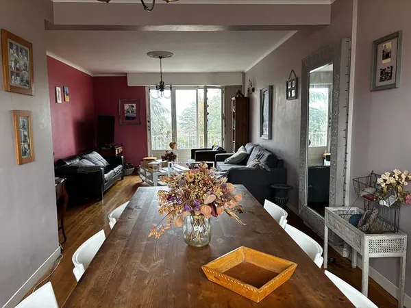 APPARTEMENT 5 PIECES ROND-POINT-DE-VANNES