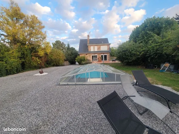 Maison 155 m² - 5 chambres - terrain 5 000 m² - piscine - jacuzzi - chalet aménagé