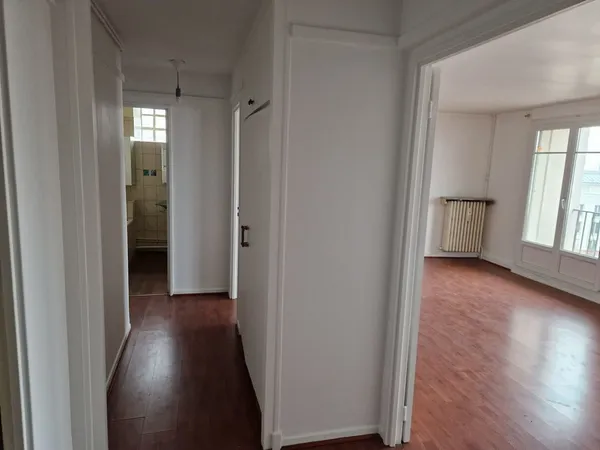 Appartement 2 pièces avec balcon en centre-ville