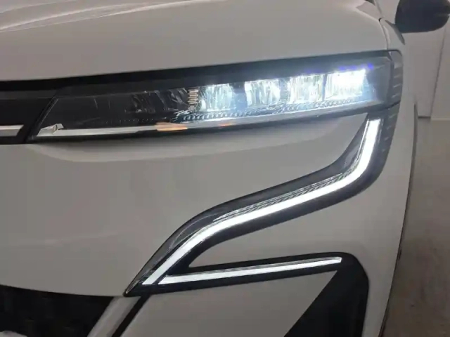 Renault Megane e-tech ev60 220 ch optimum charge — photo 347