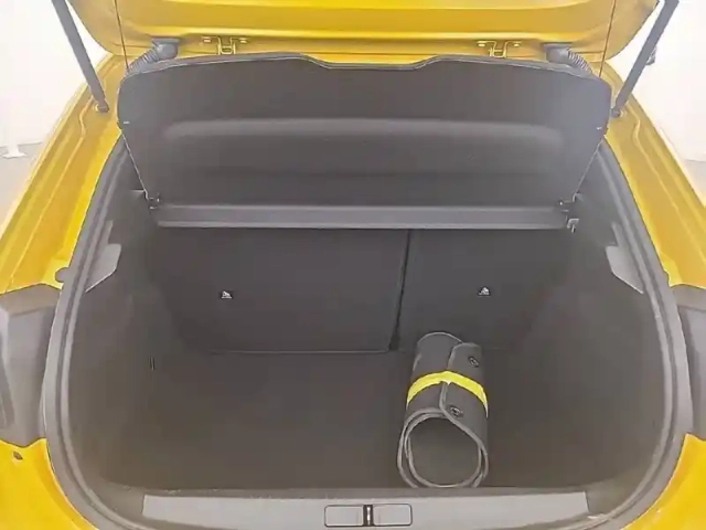 Peugeot 208 puretech 75 s&amp;s bvm5 — photo 4