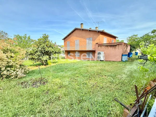 A VENDRE : MAISON FAMILIALE 116 M² AVEC 4 CHAMBRES, GARAGE ET TERRAIN DE 836 M² À SAINT-JEAN-DU-FALG