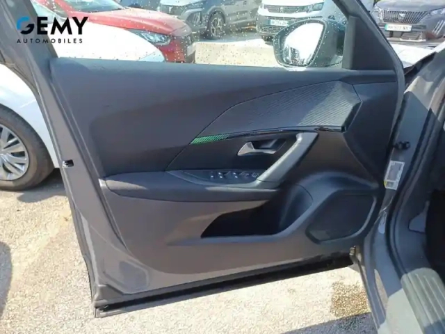 Peugeot 2008 puretech 100 s&amp;s bvm6 — photo 12