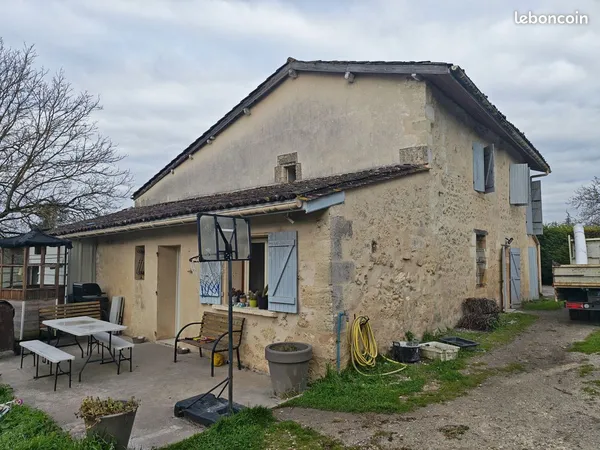 Maison en pierre 135m2 sur 550m2 de terrain