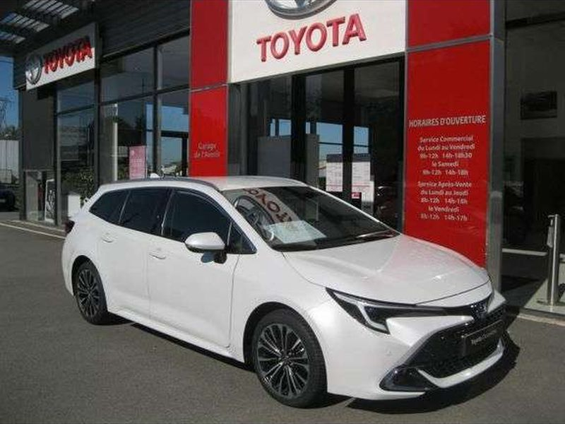 Toyota COROLLA Toyota Corolla Touring Sports 1.8 140ch Design MY23 — photo 1