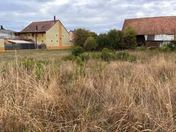 Terrain 537 m²