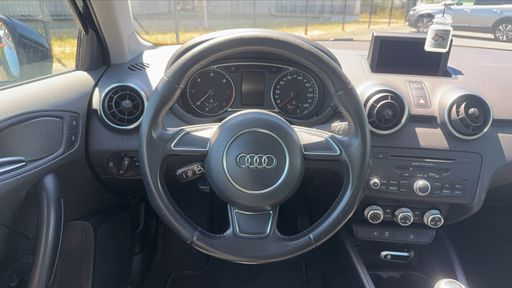 Audi A1 1.6 TDI 90 - Ambiente – 2013 – 158263 km – Diesel – Boîte Manuelle — photo 27