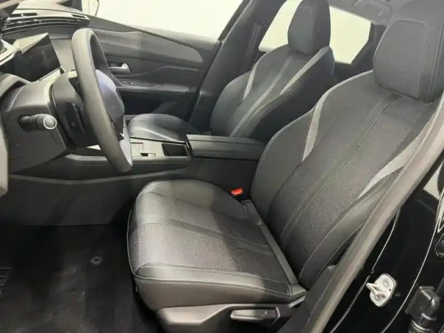 Peugeot 308 sw 1.5 bluehdi 130ch s&amp;s allure eat8 — photo 6