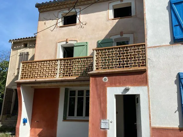 A louer maison environ 70 m2-3 pièces + cuisine