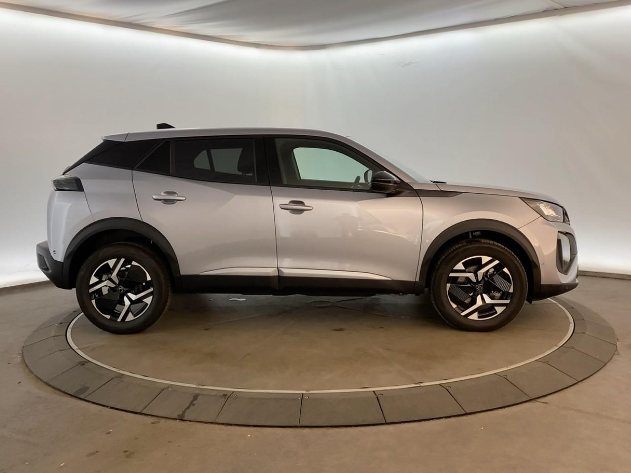Peugeot 2008 hybrid 145 ch e-dcs6 allure — photo 4