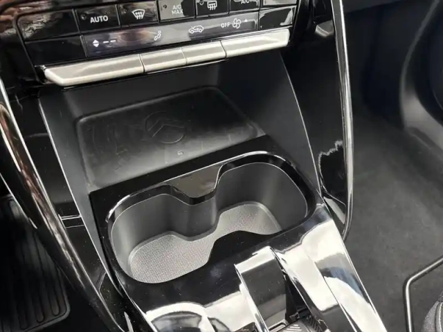 Citroën C3 hybride 110 ch e-dcs6 — photo 8