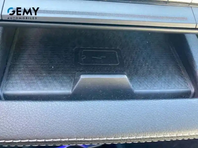 Renault Megane e-tech ev40 130ch standard charge — photo 12