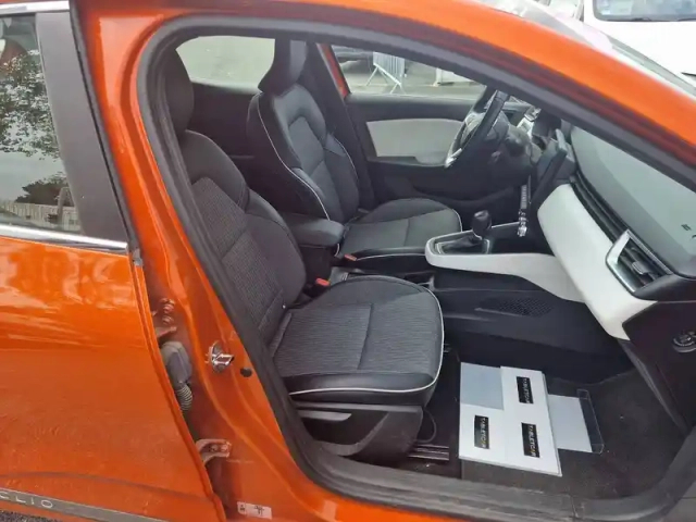Renault Clio tce 90 x-tronic - 21n — photo 21