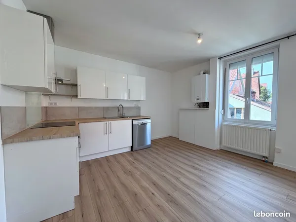 Charmant duplex T3 + bureau/dressing