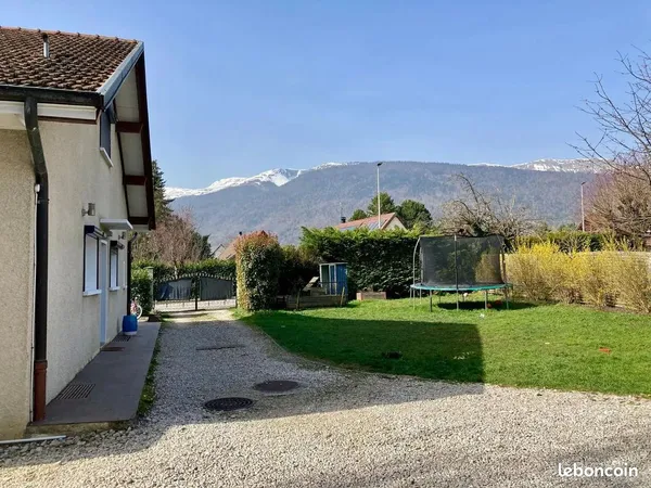 Maison familiale T5/6 avec piscine chauffée et jardin de 730 m² - proche commodités