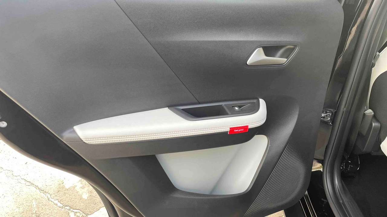 Citroen C3 Aircross Hybride 145 ch Aut — photo 32