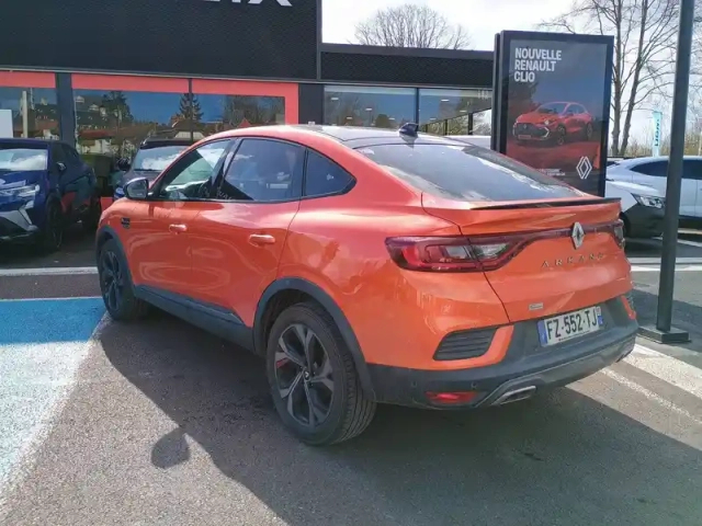 Renault Arkana tce 140 edc fap — photo 3