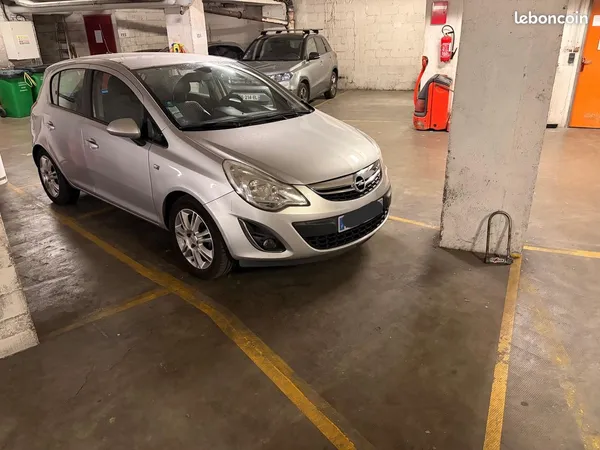 Parking voiture et 2 roues