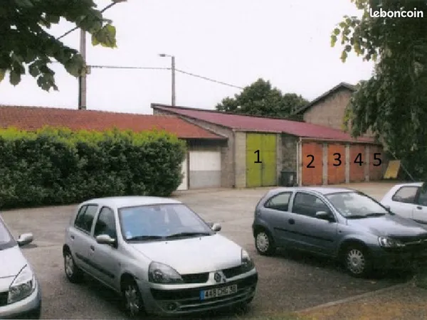 GRAND GARAGE à louer