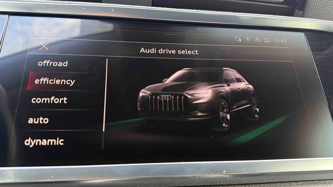 Audi Q3 35 TDI 150 ch S tronic 7 — photo 32