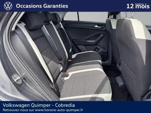 Volkswagen T-Roc 1.5 tsi evo 150ch carat — photo 9