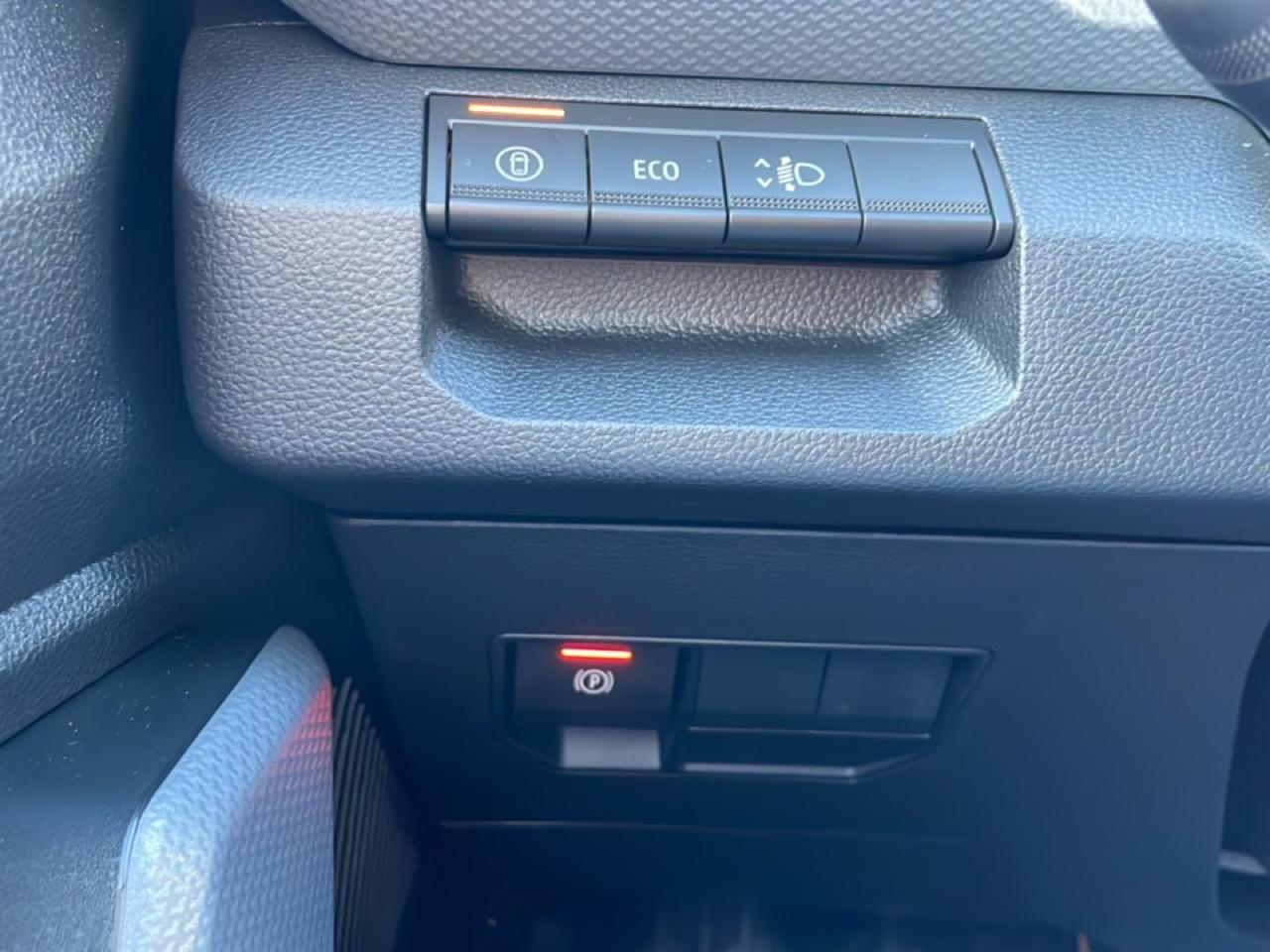 Dacia Duster — photo 12