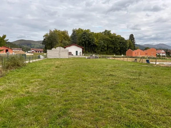 Terrain à bâtir en lotissement