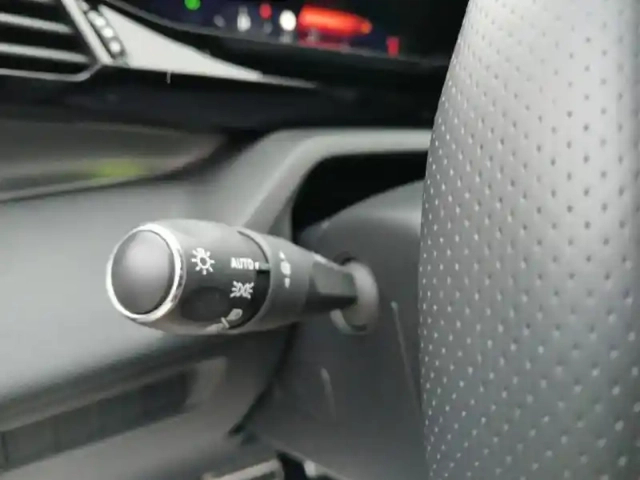 Peugeot 308 bluehdi 130ch s&amp;s eat8 gt — photo 17