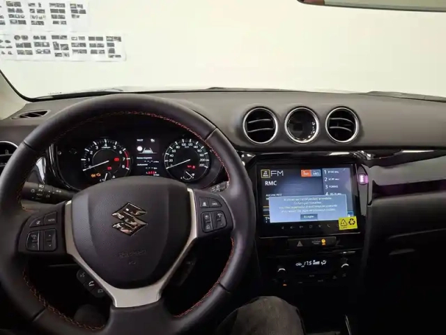 Suzuki Vitara 1.4 boosterjet hybrid — photo 12