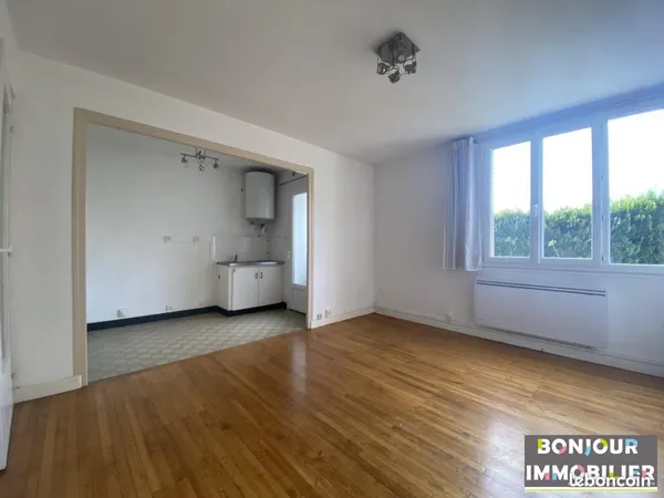 Studio 1 pièce 26 m²
