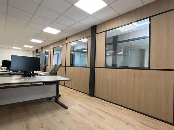 Bureaux 330 m²
