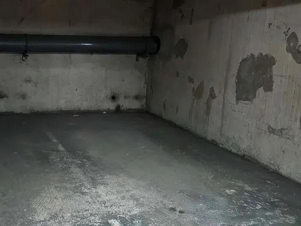 Place de parking sécurisée - Rue Delerue (1 min Mairie de Montrouge)