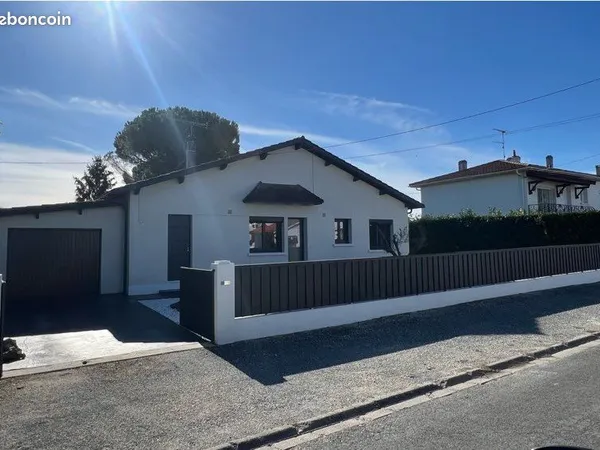 Maison rénovée avec goût - 3 chambres - Terrasse, jardin et garage