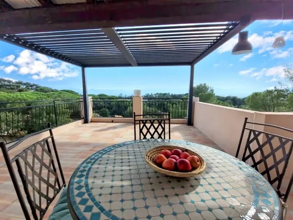 Vidauban (83550) - Villa individuelle en position dominante -
