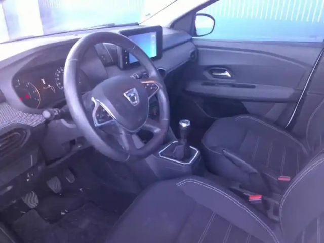 Dacia Sandero 1.0 tce 90ch confort -22 — photo 14