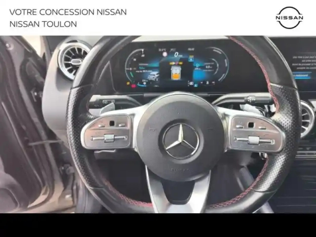 Mercedes Gla 200 d 150ch amg line 8g-dct — photo 8