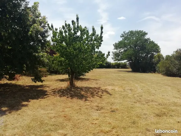 Terrain plat 1080m²