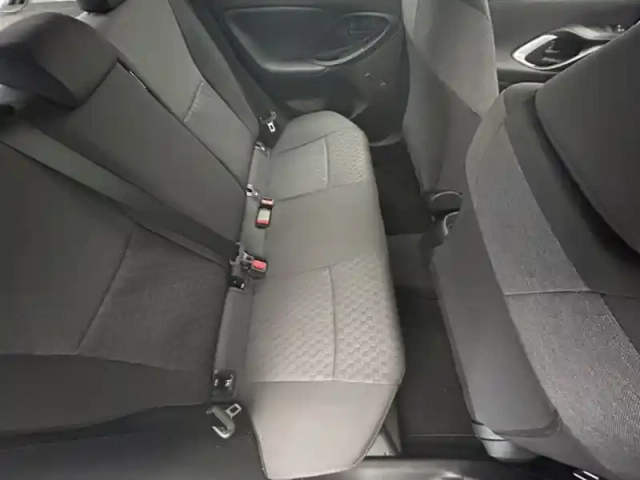 Toyota Yaris 70 vvt-i dynamic — photo 20