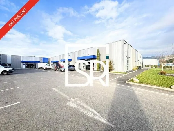 Local commercial 114 m²