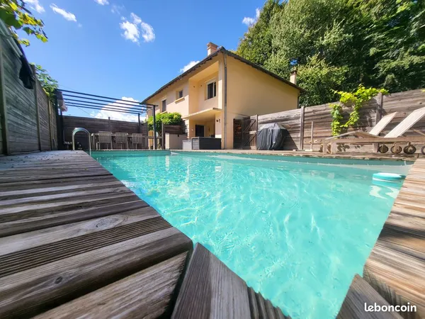 Maison 7 pièces 157 m²