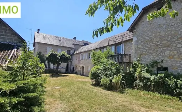 Maison 12 pièces 330 m²