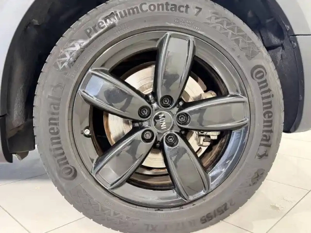Mini Mini countryman 125 - 95 ch all4 bva6 — photo 8