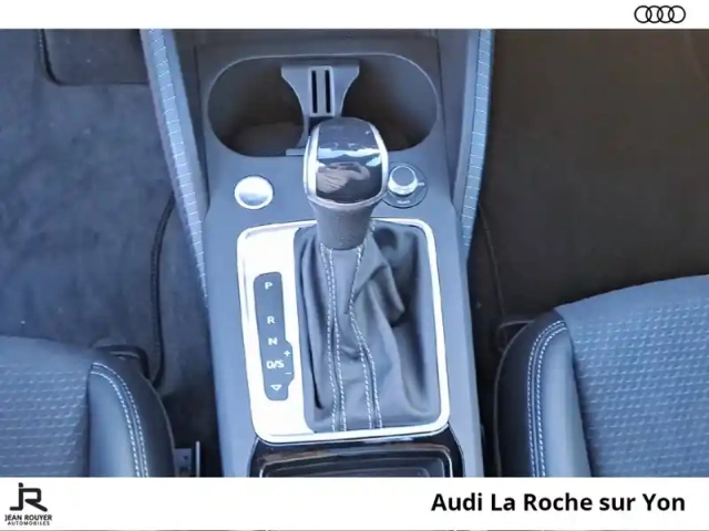 Audi Q2 35 tfsi 150 s tronic 7 — photo 11