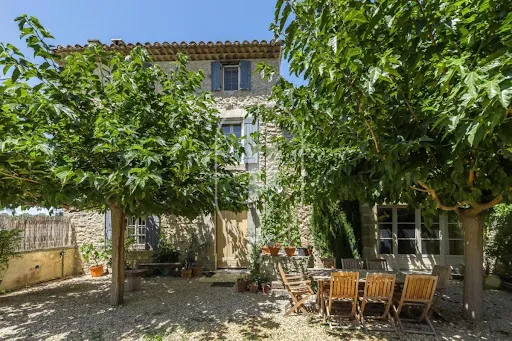 Maison 5 pièces 203 m²