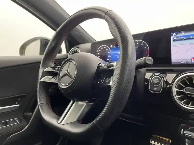 Mercedes Classe A 180 — photo 24