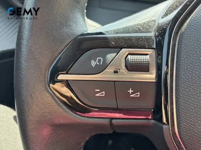 Peugeot 2008 electrique 136 ch — photo 16