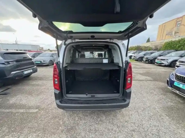 Citroën Berlingo taille m - 1.5 bluehdi 130ch s&amp;s max eat8 5 places — photo 6