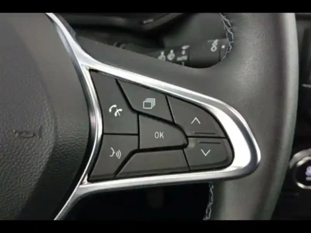 Renault Captur 1.0 tce 90ch techno — photo 9