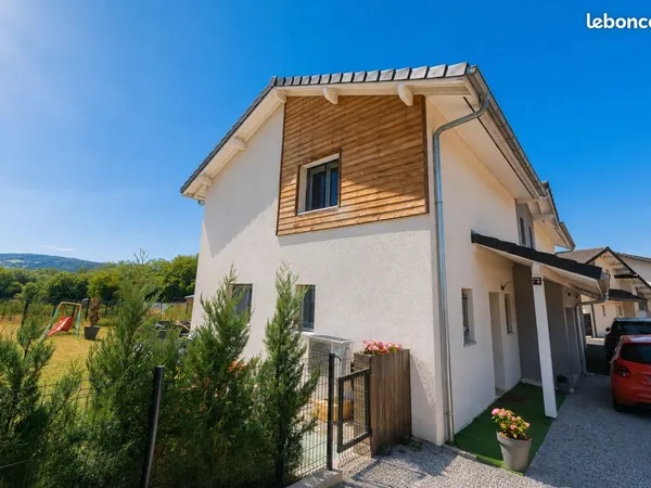 Maison jumelée 92 m² - 3 chambres - Vue montagnes - Terrain 400 m²
