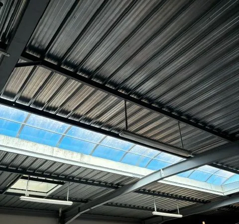 Entrepot et bureaux